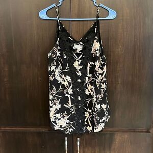 Blu Heaven Black Floral Tank Size Small